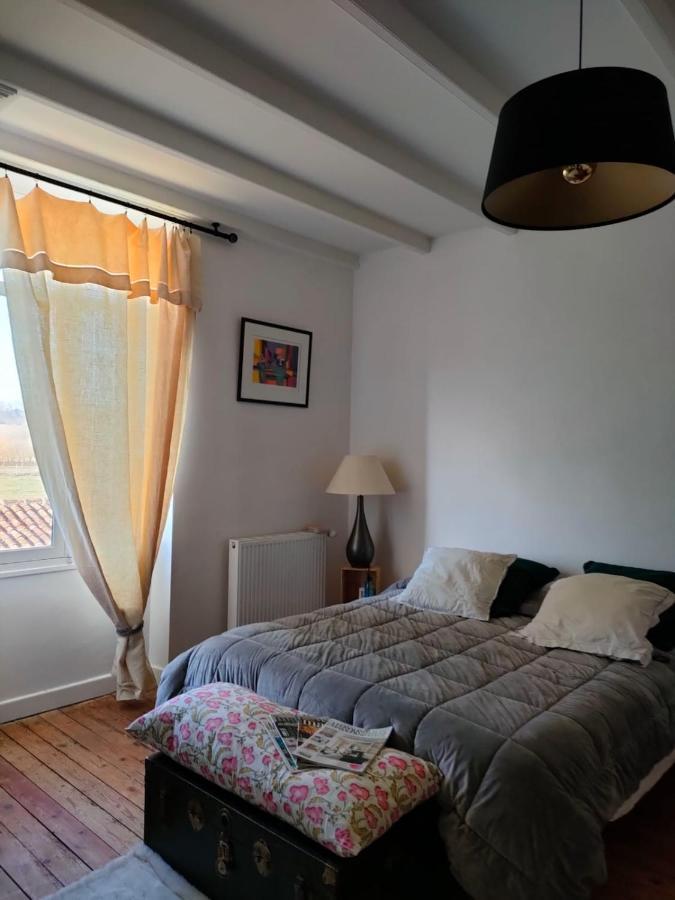 L' Embellie Sur Lot Bed & Breakfast Sainte-Livrade-sur-Lot Exterior photo